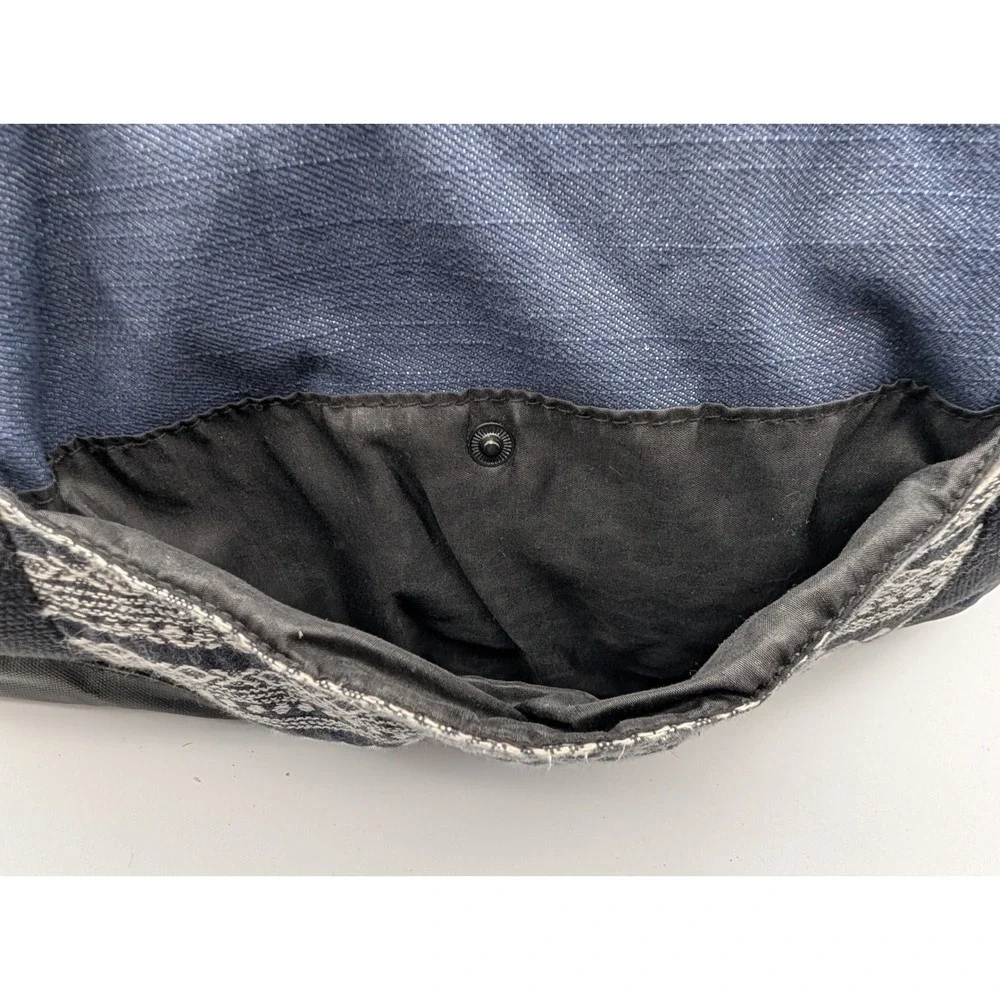 Hex duffel bag